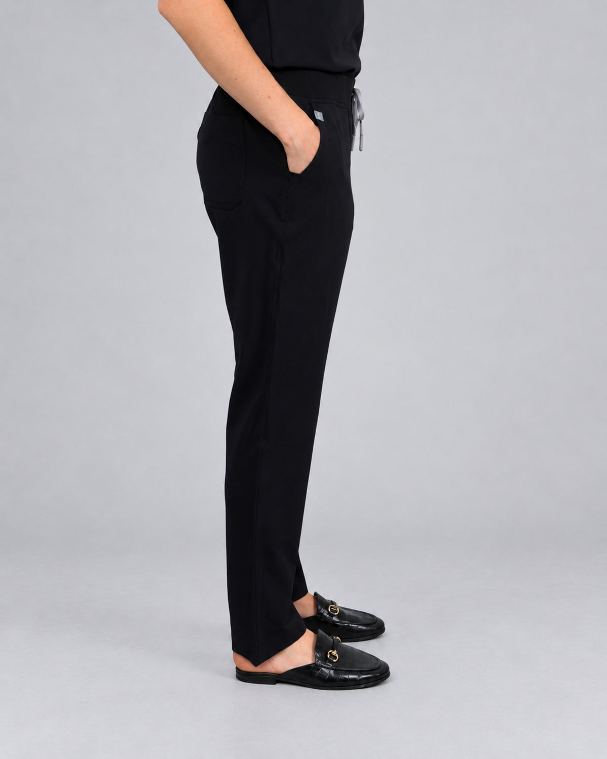 Women’s Straight Scrub Pants - Black